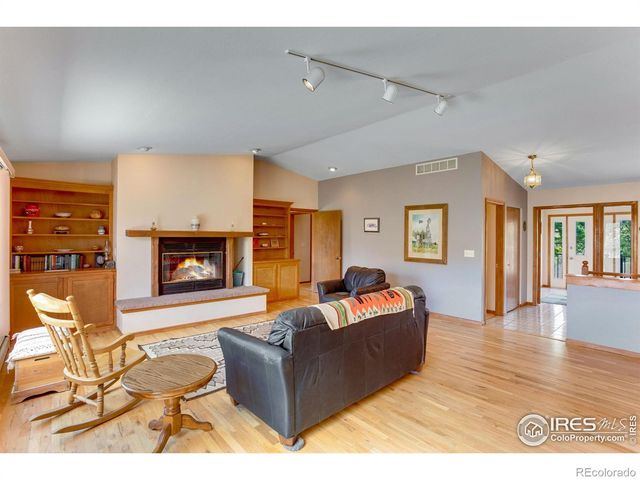 1190 Lonestar Road, Lyons, CO 80540