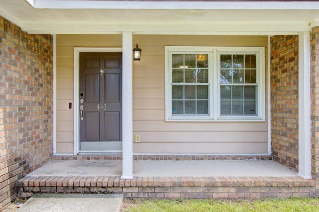443 Robin Drive, Goose Creek, SC 29445