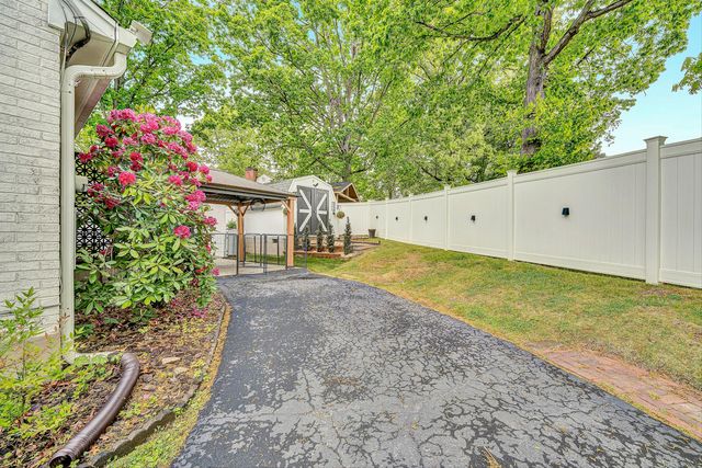 3337 Woodland DR, Roanoke, VA 24015