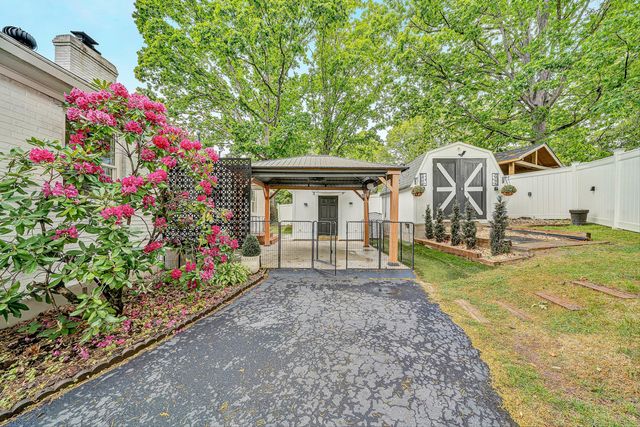 3337 Woodland DR, Roanoke, VA 24015