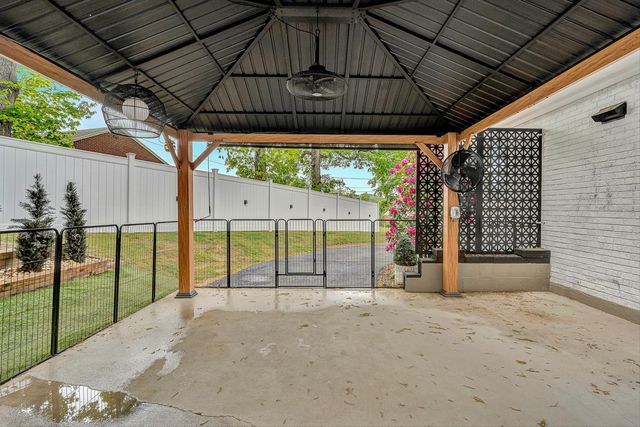 3337 Woodland DR, Roanoke, VA 24015
