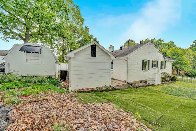 3337 Woodland DR, Roanoke, VA 24015