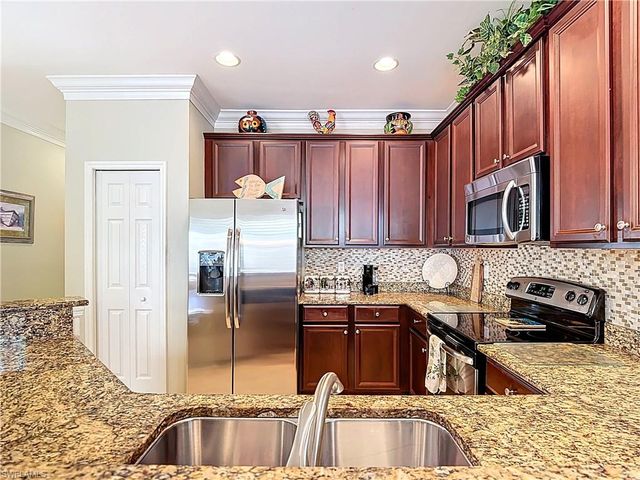 20763 Athenian LN, North Fort Myers, FL 33917