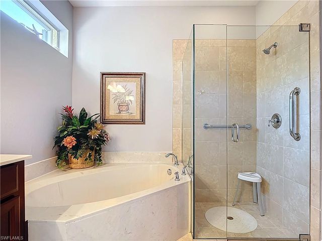 20763 Athenian LN, North Fort Myers, FL 33917