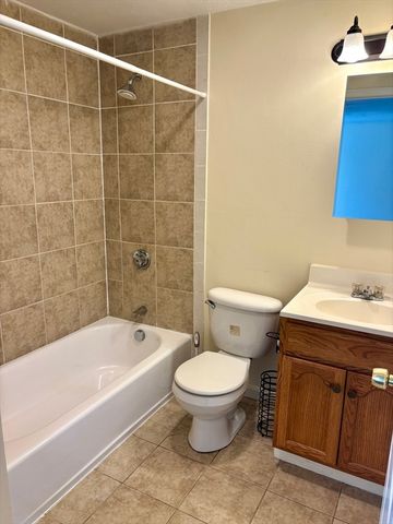 1282 Commercial St 5, Weymouth, MA 02189