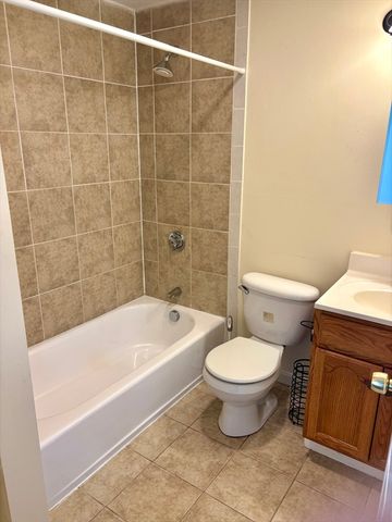 1282 Commercial St 5, Weymouth, MA 02189