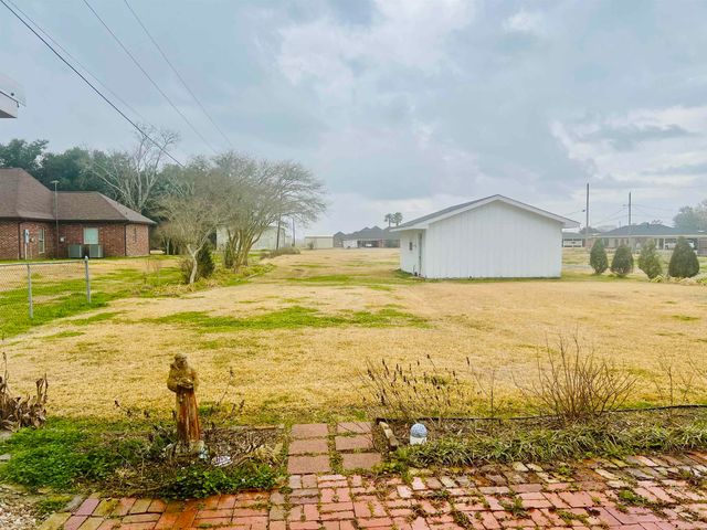 4360 Highway 1, Raceland, LA 70394