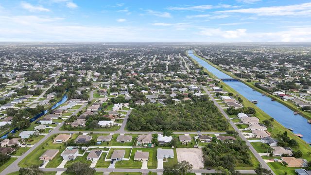 2361 SW Chateau Terrace, Port St. Lucie, Port St Lucie, FL 34953