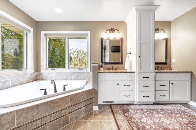 960 SPRINGFIELD DRIVE, De Pere, WI 54115