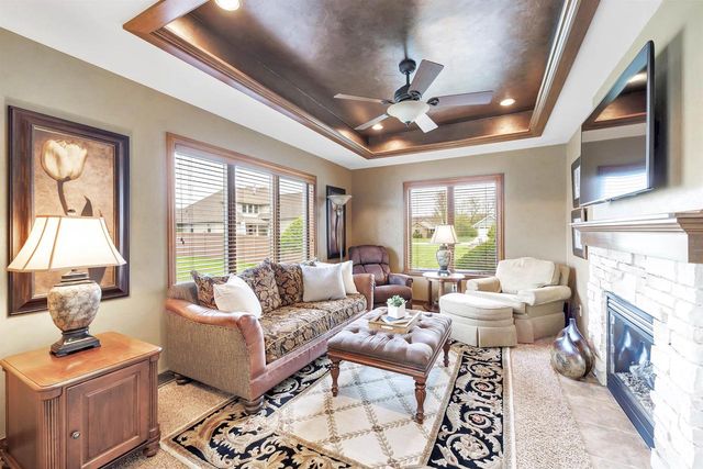 960 SPRINGFIELD DRIVE, De Pere, WI 54115