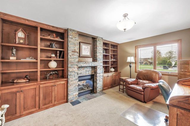 960 SPRINGFIELD DRIVE, De Pere, WI 54115