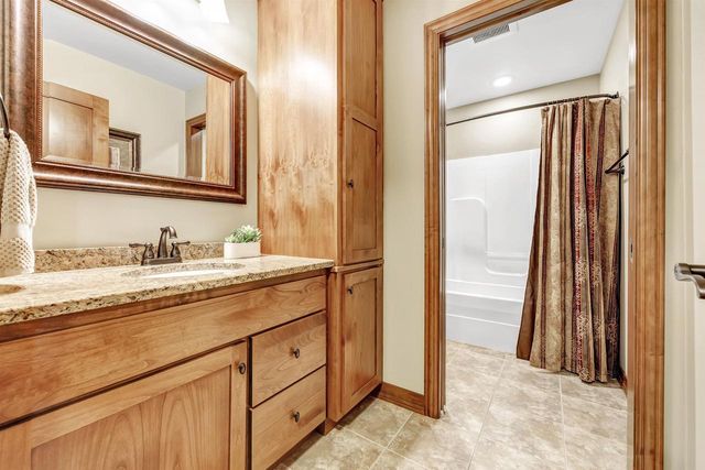 960 SPRINGFIELD DRIVE, De Pere, WI 54115