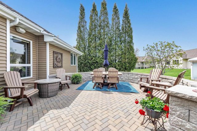 960 SPRINGFIELD DRIVE, De Pere, WI 54115