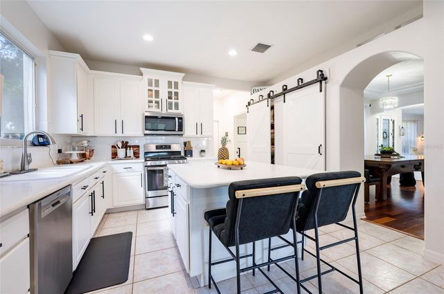 212 EXCALIBUR COURT, Brandon, FL 33511