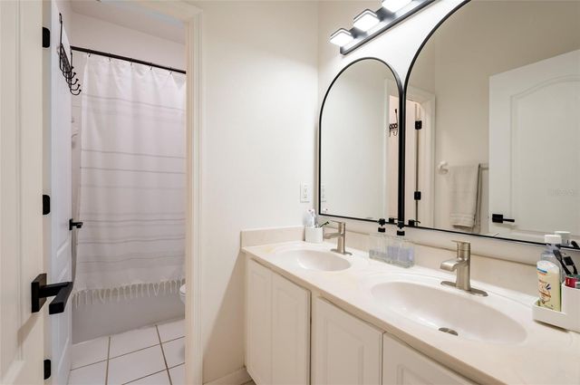 212 EXCALIBUR COURT, Brandon, FL 33511