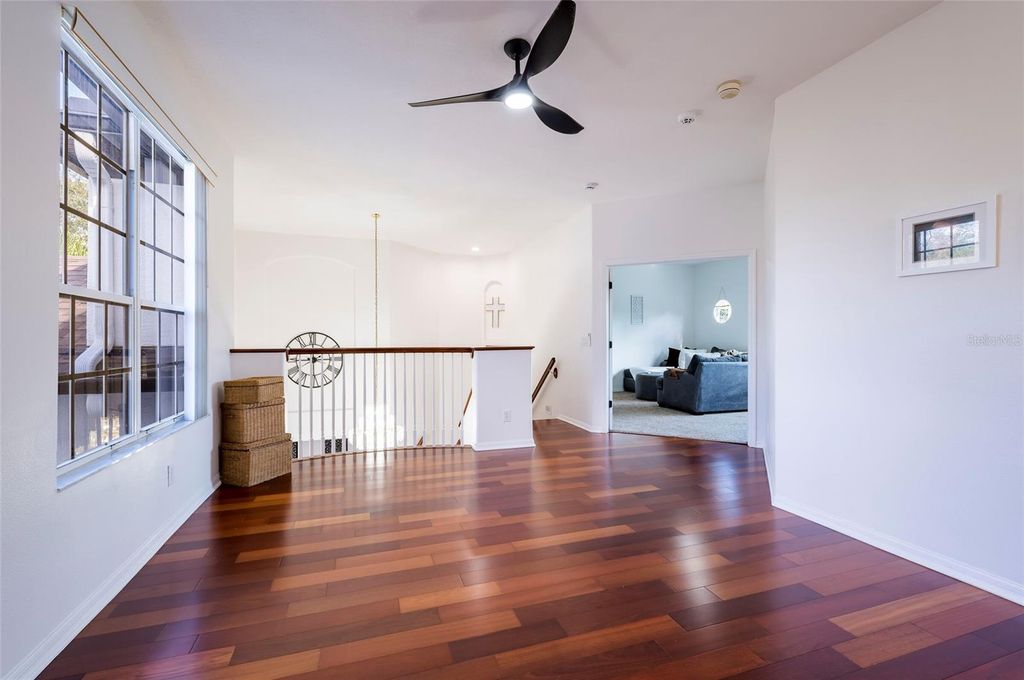 Image 31 of property listing at 212 EXCALIBUR COURT, Brandon, FL 33511