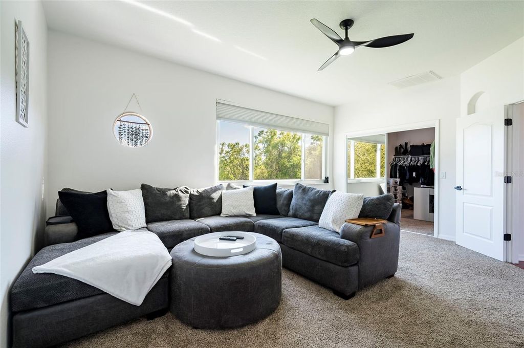 Image 32 of property listing at 212 EXCALIBUR COURT, Brandon, FL 33511