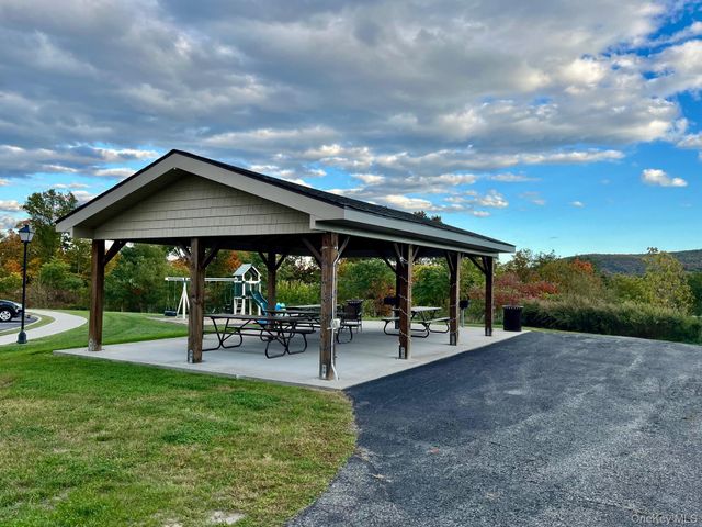 44 High Street 125, Chester, NY 10918