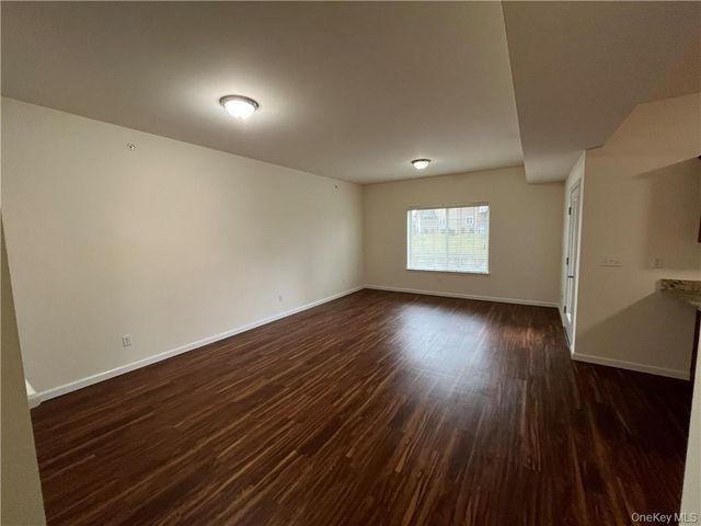 44 High Street 125, Chester, NY 10918