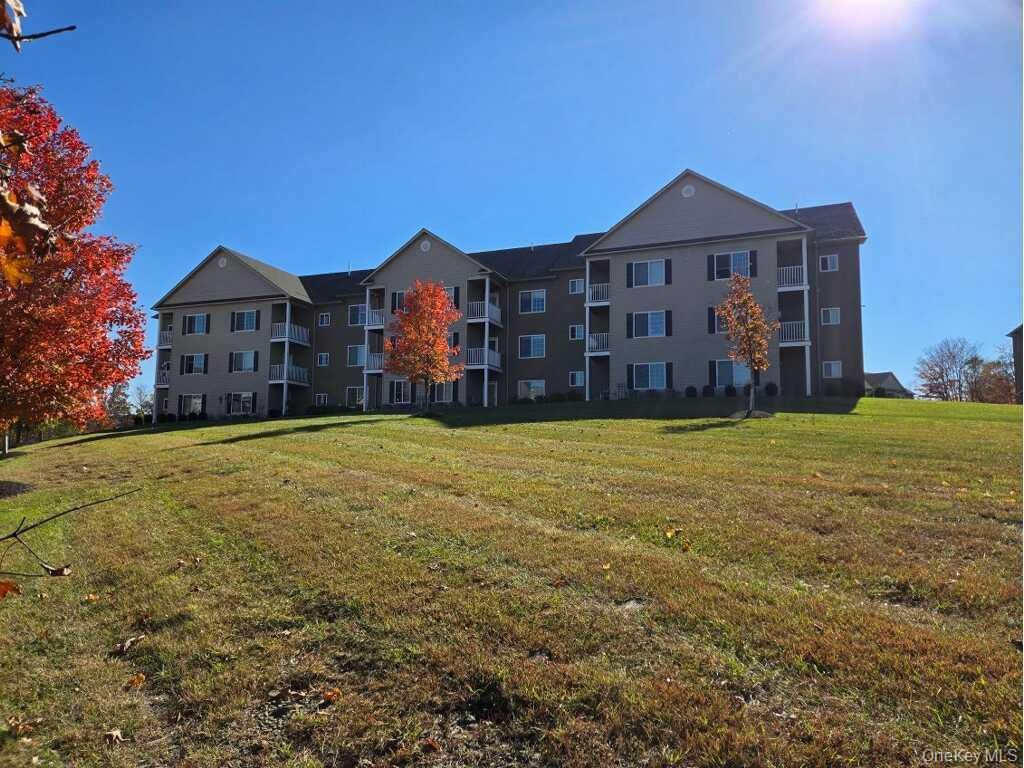 44 High Street 125, Chester, NY 10918