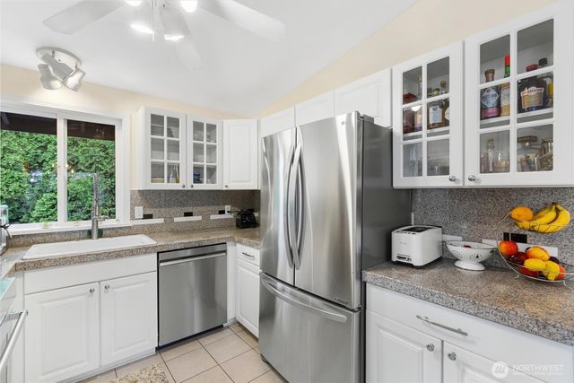 3238 Walnut Avenue SW, Seattle, WA 98116
