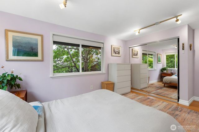 3238 Walnut Avenue SW, Seattle, WA 98116