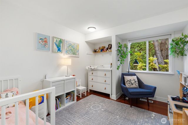 3238 Walnut Avenue SW, Seattle, WA 98116
