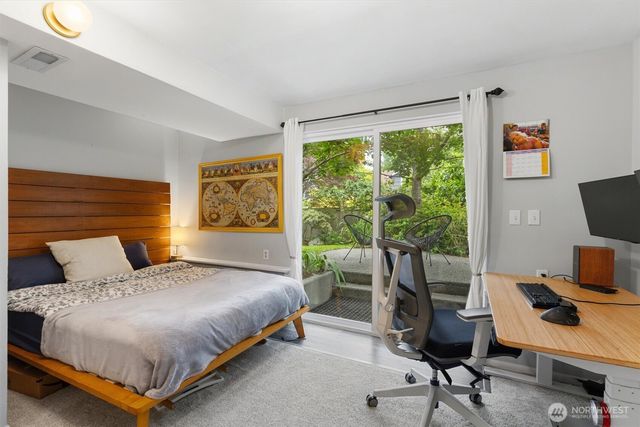 3238 Walnut Avenue SW, Seattle, WA 98116