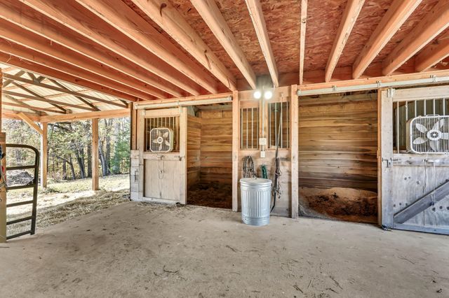 2753 Jarrell Ridge Rd, Clarksville, TN 37043