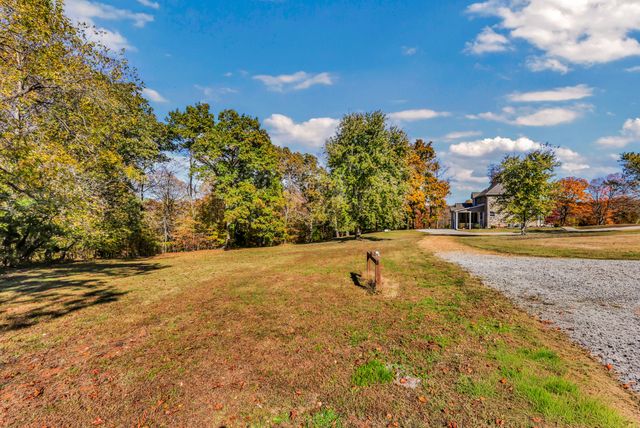 2753 Jarrell Ridge Rd, Clarksville, TN 37043