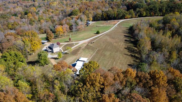 2753 Jarrell Ridge Rd, Clarksville, TN 37043