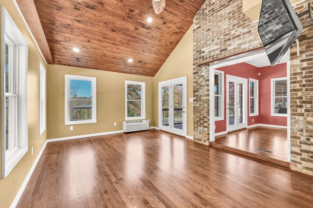 2753 Jarrell Ridge Rd, Clarksville, TN 37043