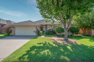 633 Eastview Drive, Yukon, OK 73099