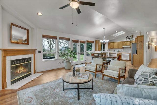 24421 SE 387th Street, Enumclaw, WA 98022