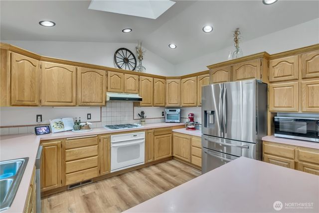 24421 SE 387th Street, Enumclaw, WA 98022