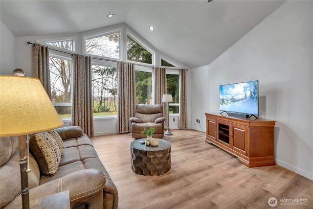 24421 SE 387th Street, Enumclaw, WA 98022