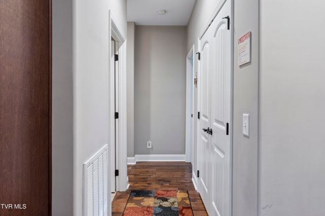 1148 Cliffview Circle, Gray, TN 37615