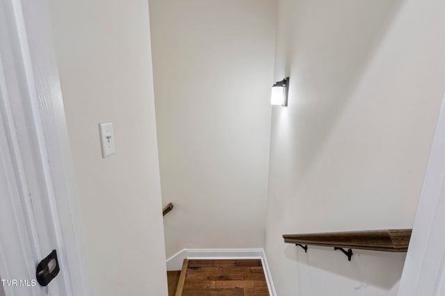 1148 Cliffview Circle, Gray, TN 37615