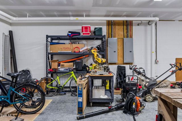 1148 Cliffview Circle, Gray, TN 37615