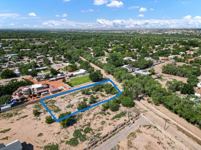 844 Alameda Boulevard NW, Albuquerque, NM 87114