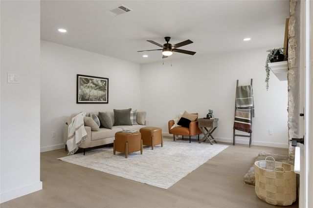 13265 Kerrville Folkway DR, Austin, TX 78729