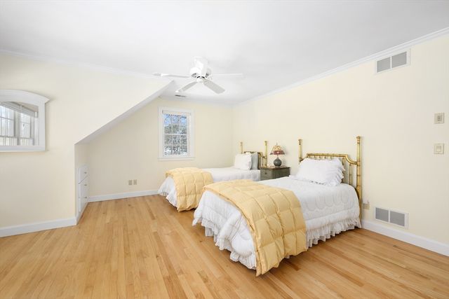 169 Tisquantum, Chatham, MA 02633