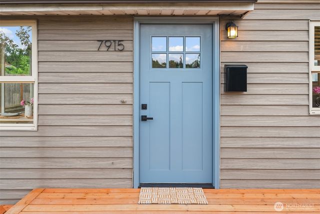 7915 18th Avenue SW, Seattle, WA 98106