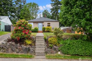 7915 18th Avenue SW, Seattle, WA 98106