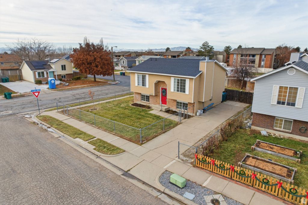 1683 N 250 W, Layton, UT 84041