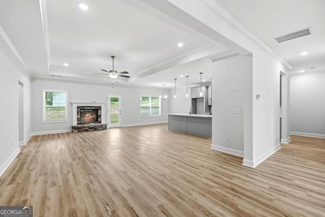 1000 Shoreline Drive, Madison, GA 30650