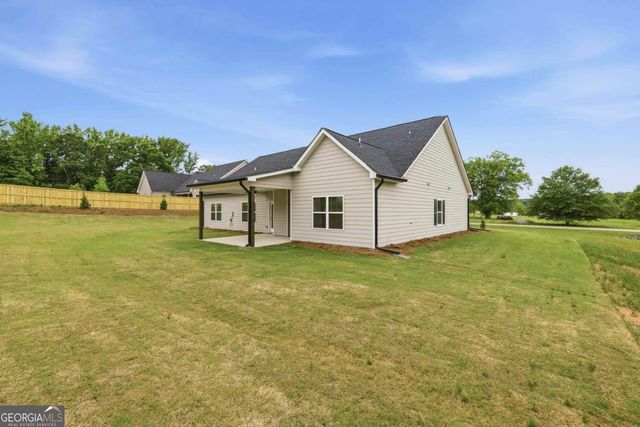 1000 Shoreline Drive, Madison, GA 30650