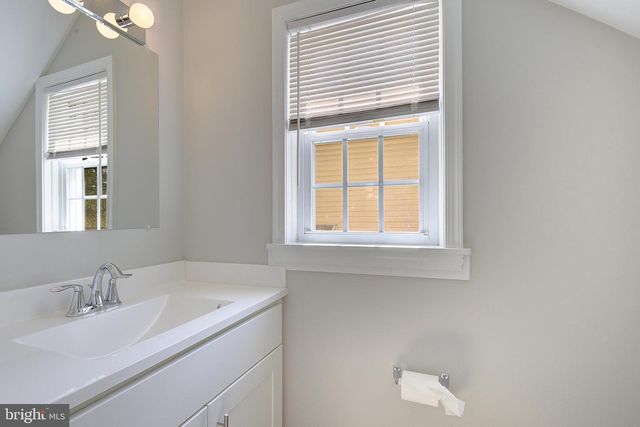 1739 QUANTICO RD, Edgewater, MD 21037