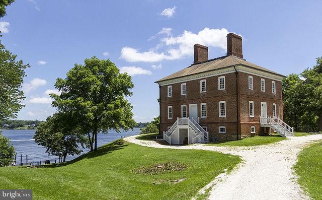 1739 QUANTICO RD, Edgewater, MD 21037