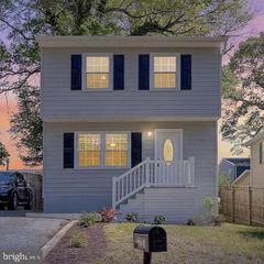 1739 QUANTICO RD, Edgewater, MD 21037